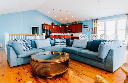 Garden City House | 6 bedroom-5.5 bathrooms in the heart of Garden City Beach*Heated Pool*