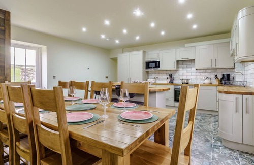 Marloes Cottage | 6 bedroom accommodation in St Brides