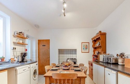 Chysauster Cottage | 6 bedroom accommodation in Penzance