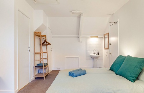 Chysauster Cottage | 6 bedroom accommodation in Penzance