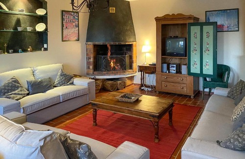 Entrecasteaux House | 6 Bedroom Awesome Home In Entrecasteaux