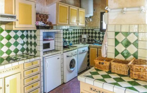 Aups House | 6 Bedroom Stunning Home In Aups