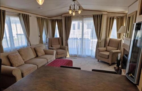 Caister-on-Sea Other | 6 Berth Caravan With Decking At Caister Haven Holiday Park Ref 30032P