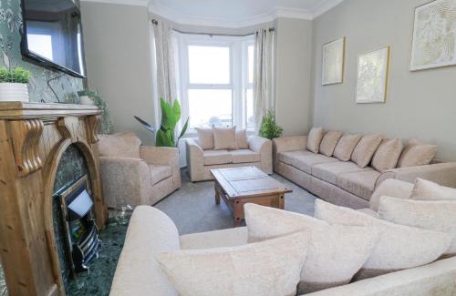 Colwyn Bay House | 6 Canning Road