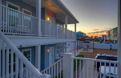 Port Aransas Cottage | 6 Condos in Costa Bahia Sleeps 40 + Prime Location, Golf Cart Zone