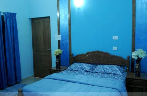 Kumaranalloor Apartment | 6 Large Bedrooms house at kottayam town #812!983!5682