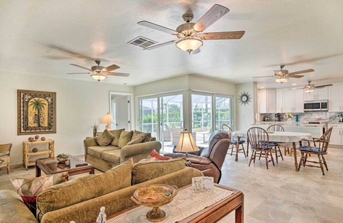 Fort Myers House | 6 Mi to Dtwn Cape Coral: Home w/Spacious Lanai!
