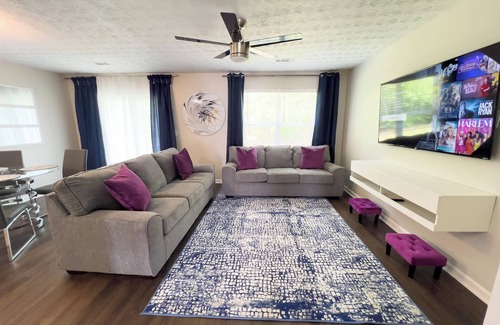 Church Street House | 6 minutes drive from Airport & 15 minutes from downtown Atlanta