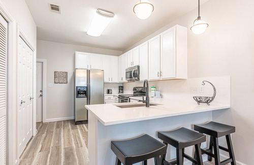 Miramar Beach House | 6-Seat Golf Cart Included ~ Community Pool ~ 1.5 Blocks to the Beach