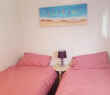 Bont Newydd Ski Chalet | 60 upperlakeside glan gwna