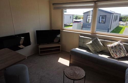 Berrynarbor Resort | 61, Stowford Gardens
