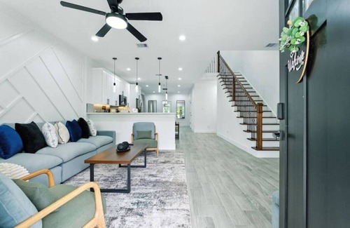 OST - South Union Apartment | 612) New Construction | Fire Pit | Games