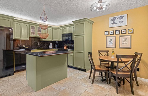 New Smyrna Beach House | 62 Cedar Dunes -2 bed 2.5 bath condo