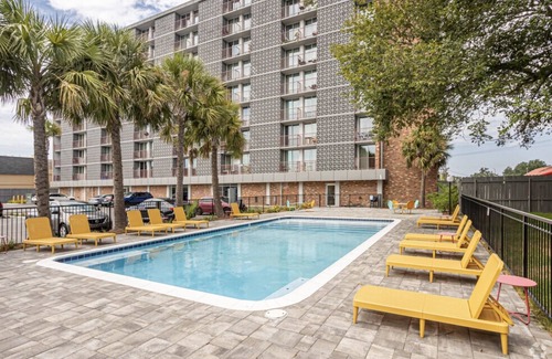 Viavant - Venetian Isles Apartment | 6324 Chef Menteur Hwy