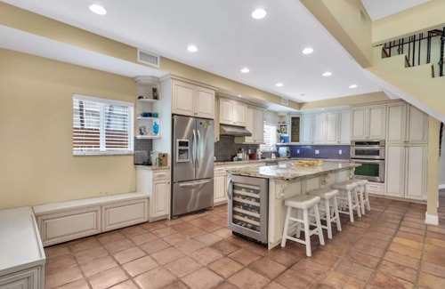 Brickell House | 64 · Family Villa in Heart of Brickell, 15min to SoBe! Change listing Preview listing