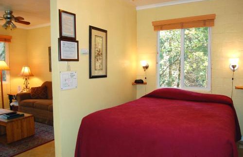 North Wawona Ski Chalet | 65 Sparrows Nest