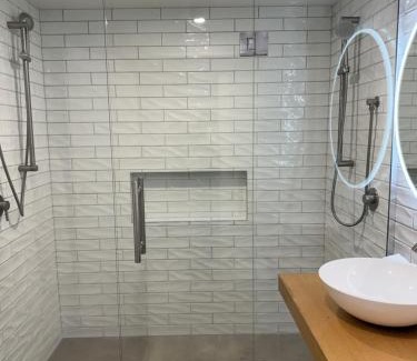 Epsom Apartment | 66 Express luxury apartment in New Market