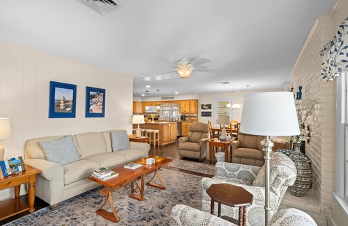 Lakeside Cottage | 660 Walnut Quiet Location Located Close to the Pool and Pickleball!