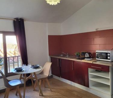 Saint-Jean Apartment | 66D3 Apartment in the heart of the city