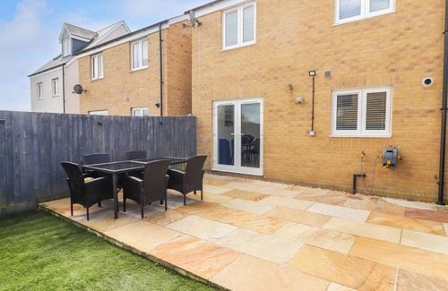 Crynant Cottage | 69 Ffordd Y Meillion