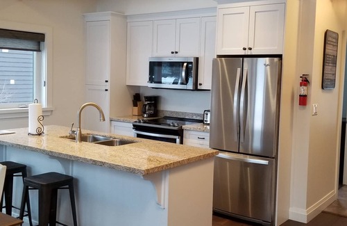 Muskoka Lakes House | 6B - 3 Bedroom Villa Duplex