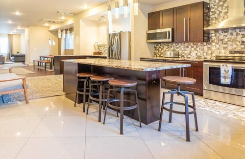 Central West End House | 6BR/4.5BA 4-Floor Home | Sleeping 17/ABODEbucks