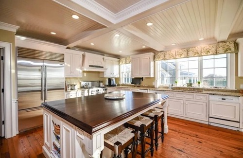 Siasconset House | 6BR family home in the heart of Sconset with heated pool and guest house