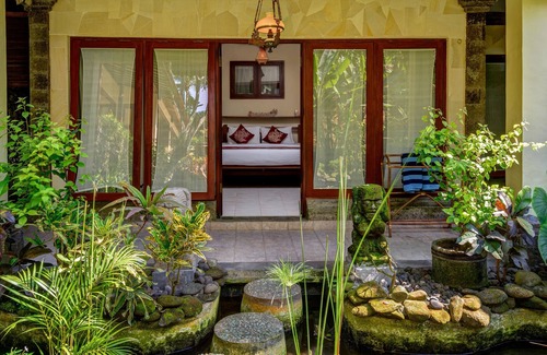 Lodtunduh Villa | 6BR stuning rooms, villa with pool and breakfast