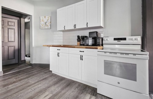Downtown Niagara Falls House | 6Br Vacation Spot-Minutes To Niagara Falls Usa