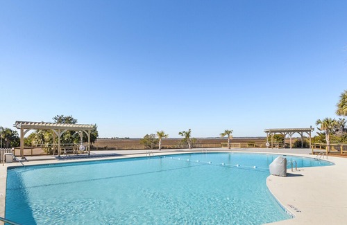 Beachwalk Condo | 6D Mickey's Alley in Harbor Island