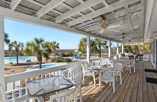 Beachwalk Condo | 6D Mickey's Alley in Harbor Island