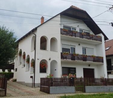 Heviz Apartment | 6RoomS HÉVÍZ-BALATON