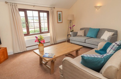 Ruthin Apartment | 7 A WELL STREET, with a garden in Ruthin