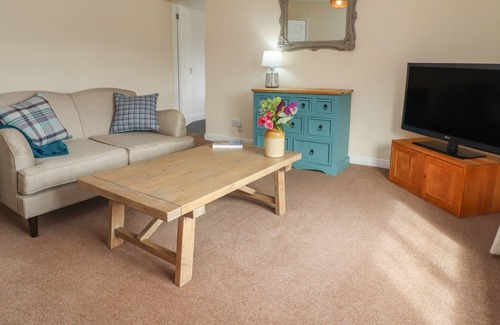 Ruthin Apartment | 7 A WELL STREET, with a garden in Ruthin