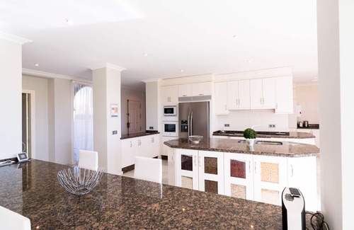 Marbella Villa | 7 Bedroom Front-Line Beach Villa