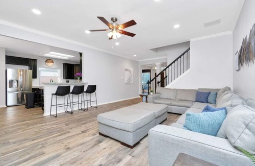 Barker Apartment | 7-Bedroom Hideaway, Pool: 25 Min to Downtown HT