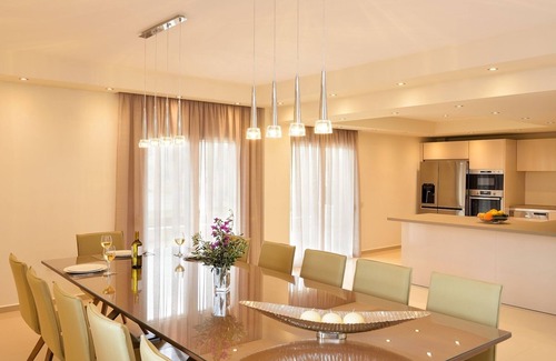 Souda Villa | 7 Bedroom Superb Villa Melitini, Sleeps 16