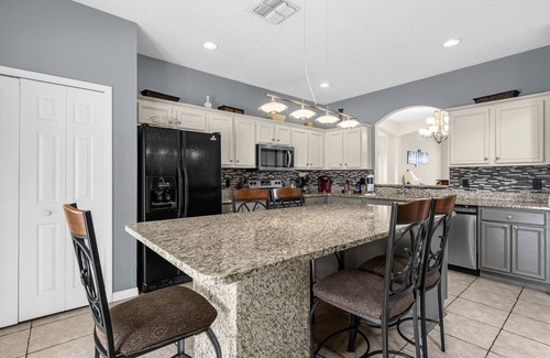 West Kissimmee Villa | 7-bedroom villa just 10 minutes to Walt Disney World® Resort