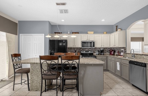 West Kissimmee Villa | 7-bedroom villa just 10 minutes to Walt Disney World® Resort