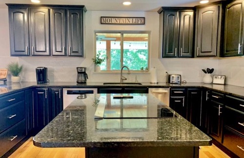 Pigeon Forge House | 7 Bedroom w/Heated Pool Overlooking Pigeon Forge!