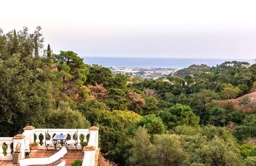 El Madronal House | 7 Bedrooms Tropical Castle | Full Privacy | Panoramic Views | Heated Pool | Hot Tub!