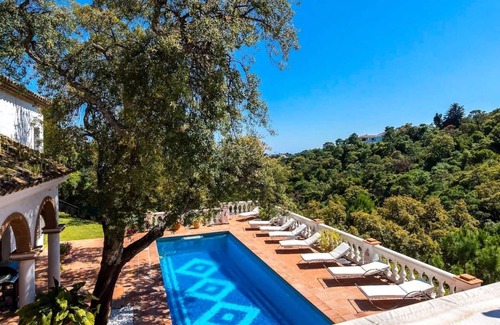 El Madronal House | 7 Bedrooms Tropical Castle | Full Privacy | Panoramic Views | Heated Pool | Hot Tub!