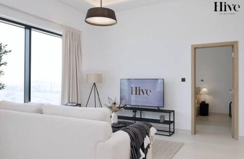 Jebel Ali Apartment | 7 By Aurora 305