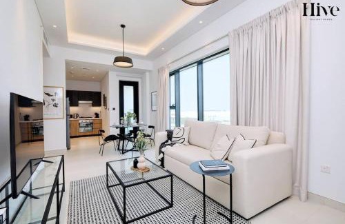 Jebel Ali Apartment | 7 By Aurora 309
