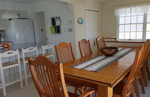 Holgate House | 7 houses to the Beach and 7 houses to the Marina