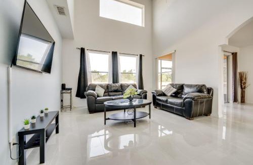 Crystal Cove House | 7 Mi to Disney Family Home with Resort Perks