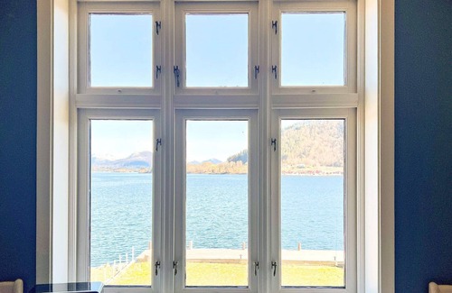 Ulstein Municipality House | 7 person holiday home in GURSKØY