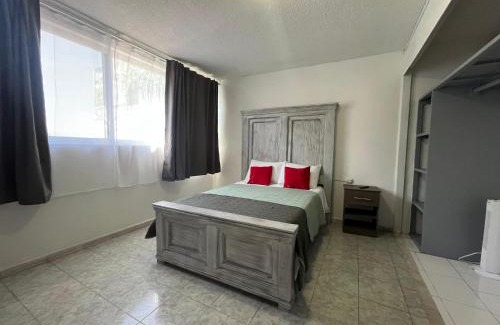 Leon Apartment | 7 VENATOR House Boutique