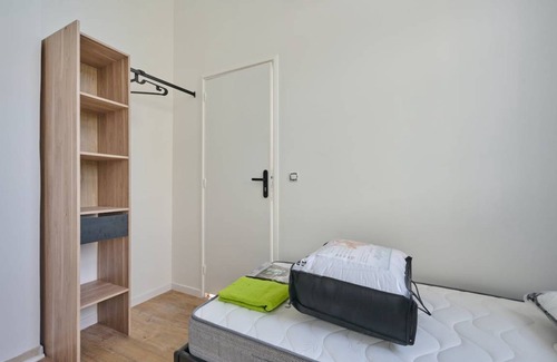 Cergy Cabin | 70 m² Private room ∙ 1 bedroom ∙ 1 guest