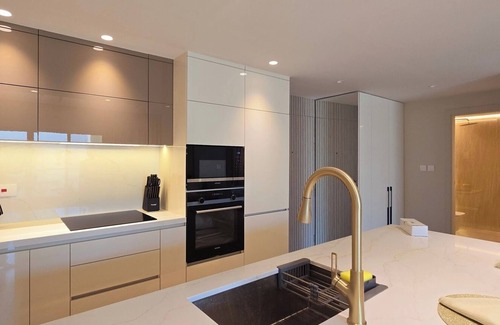 Deira Apartment | 716 | Modern and Cozy 1-Bedroom Apartment | The Greens